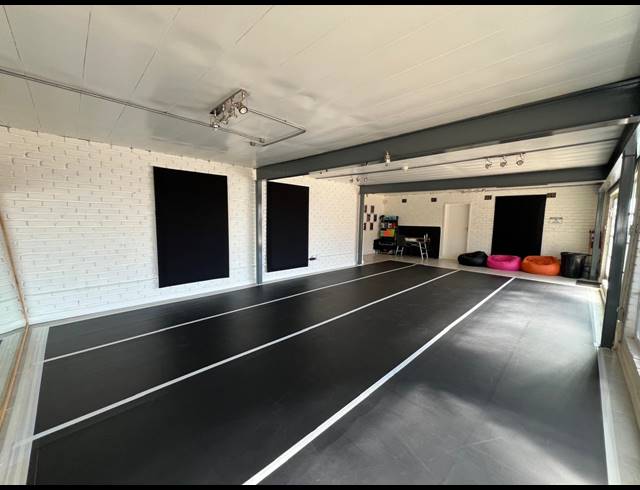 369M² OFFICE TO LET IN STRIJDOMPARK